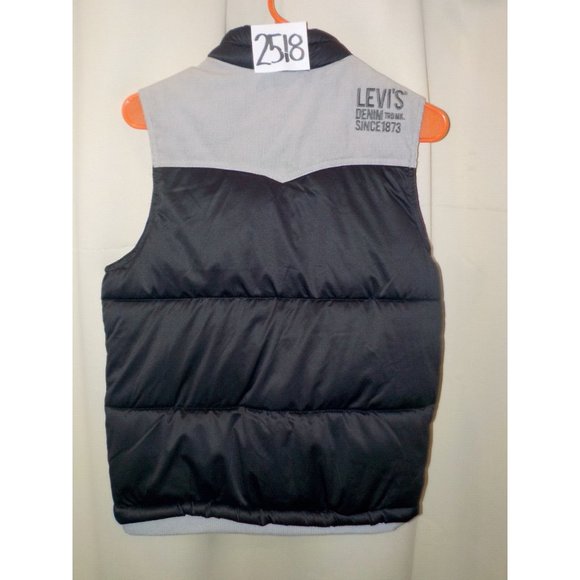 NWT Levi's Quilted Vest Snap Front Embroidered Youth Boys 10-12 Yr - Picture 4 of 7